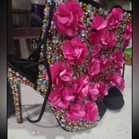 Gemstone-embellished Stiletto Bootie heels, - Picture 3 of 5